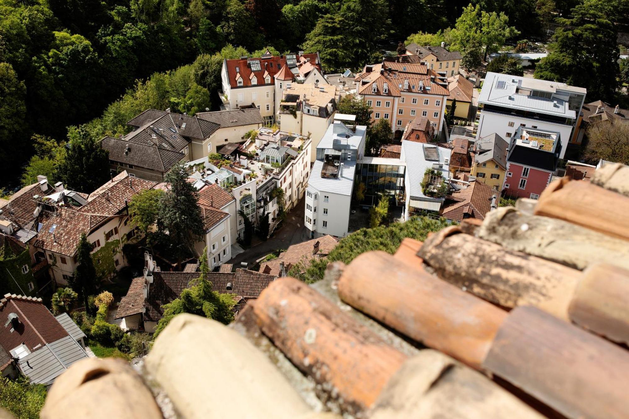 5-Zimmer-Appartement In Historischer Privatvilla, Meran Zentrum, Kostenloser Parkplatz Kültér fotó